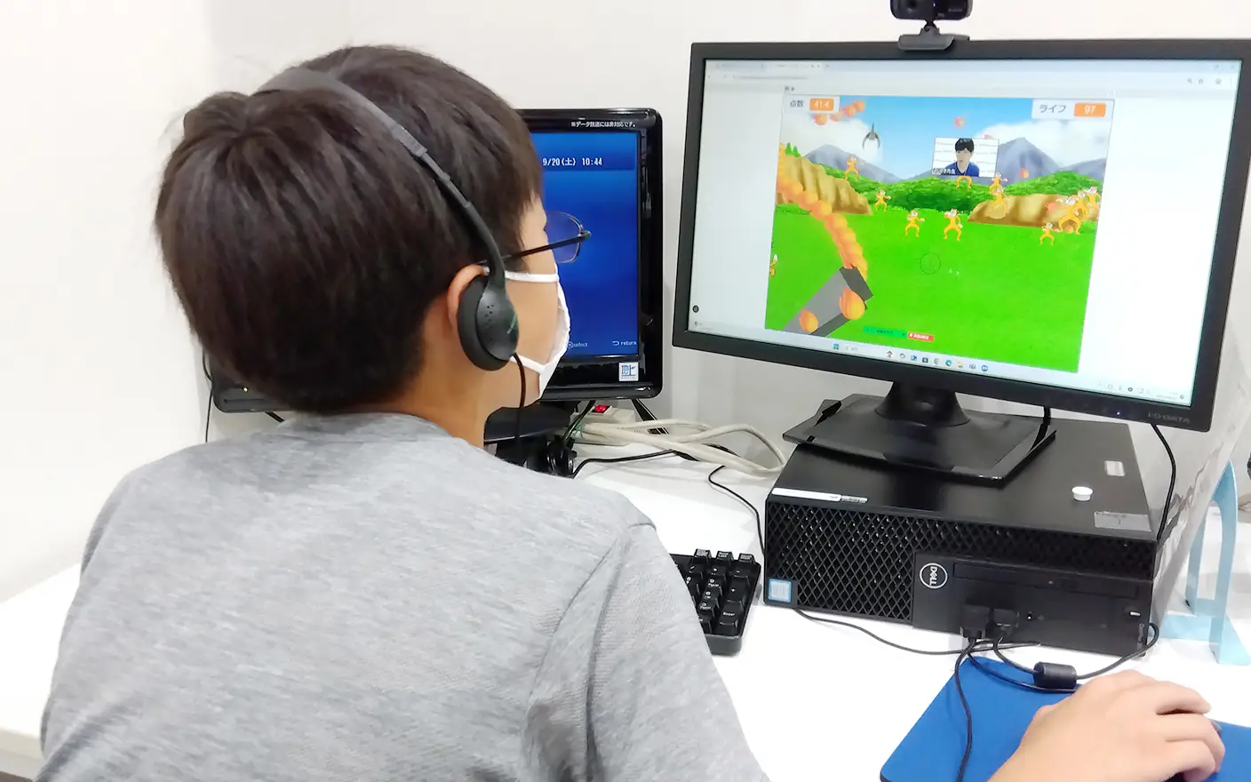 竜ヶ崎教室でオリジナルゲーム制作を学ぶ受講生